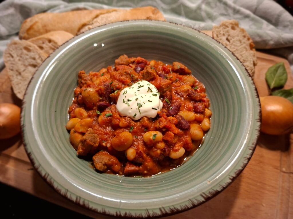 Bohneneintopf Kanadischer Art von Vivi Klein Edelschmaus Team Schoon Schuetting.1 Oldenburg