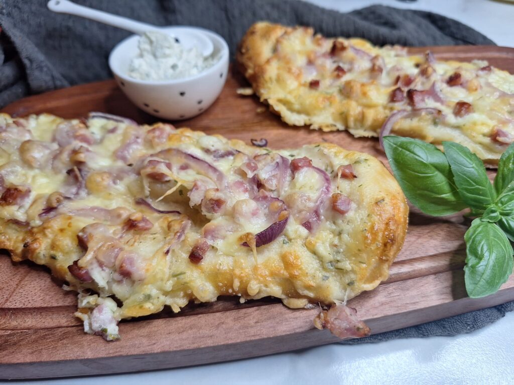 Laugenfladen Flammkuchenstyle Sarah Ahrens S.1 Oldenburg Edelschmaus Heike Schoon