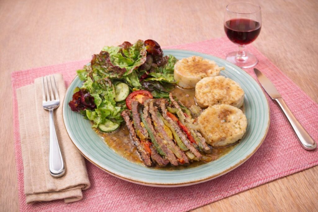 Schichtbraten von Viviane Klein Edelschmaus Team Heike Schoon Schuetting.1